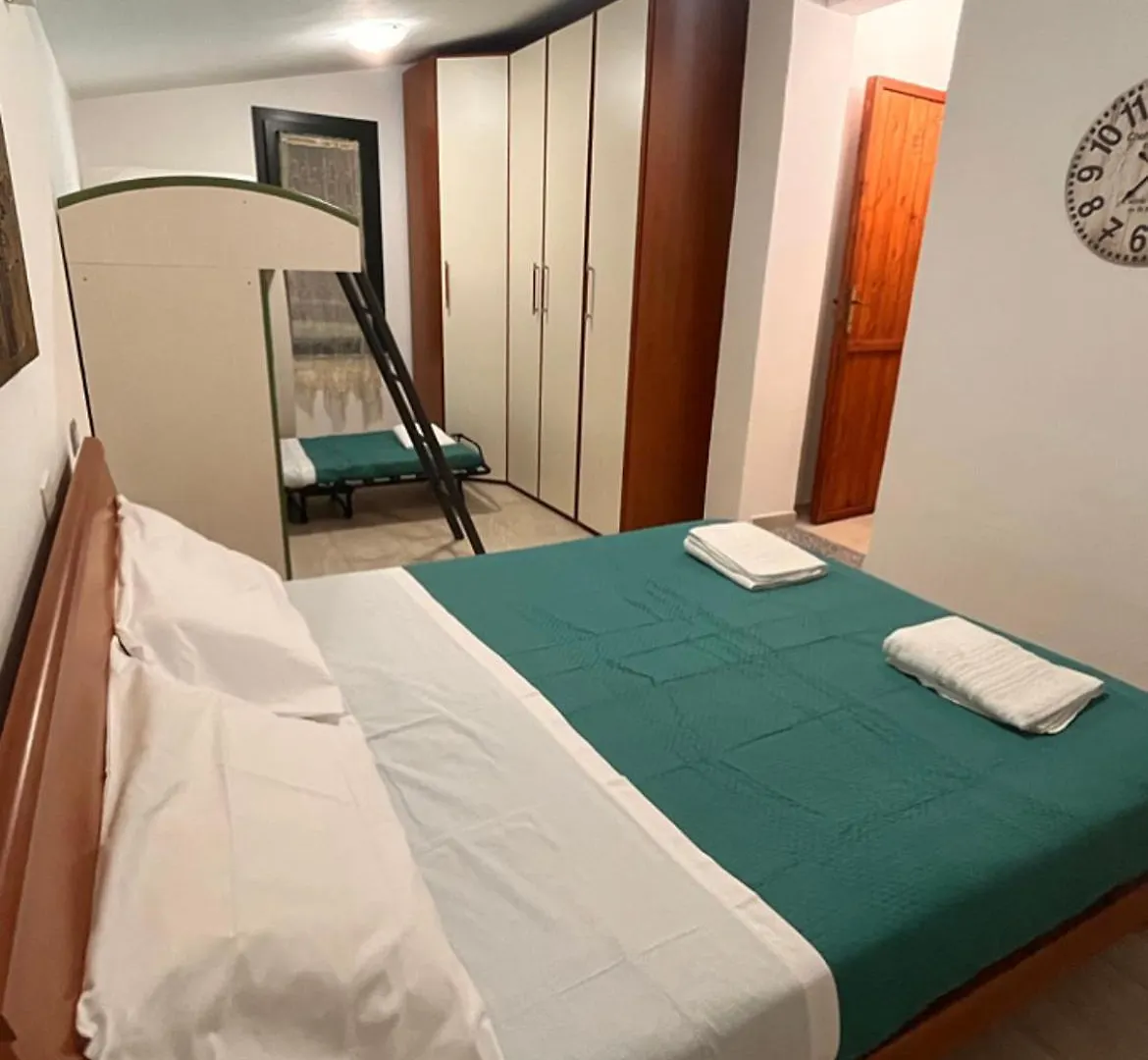 شقة Sole Mare 3 شيا 0*,  إيطاليا